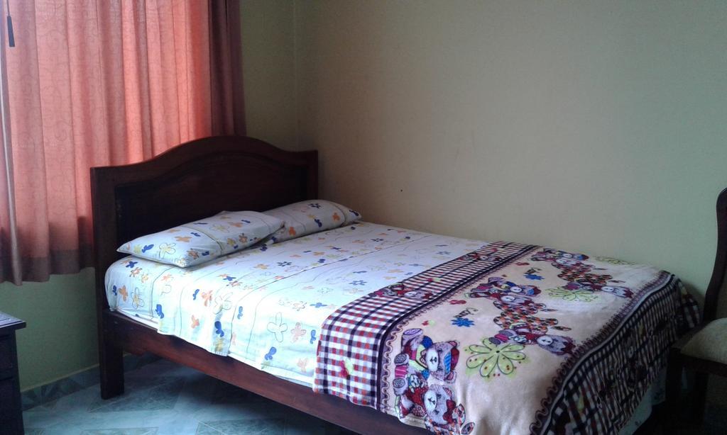 Hostal Jireh Тена Екстер'єр фото