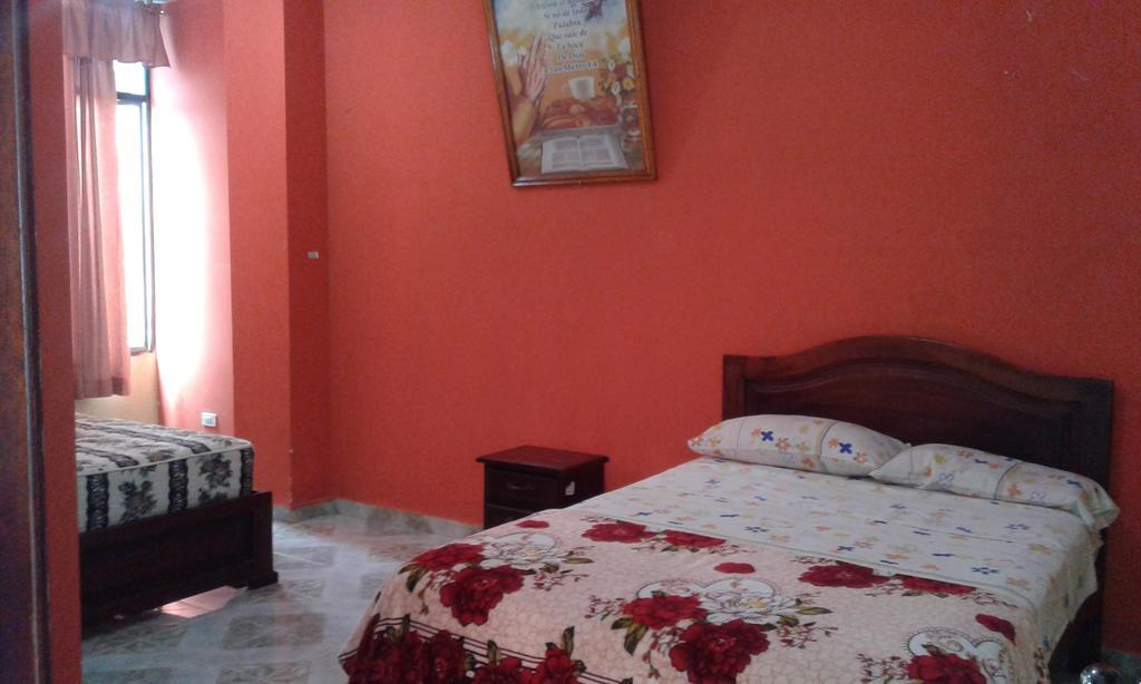 Hostal Jireh Тена Екстер'єр фото