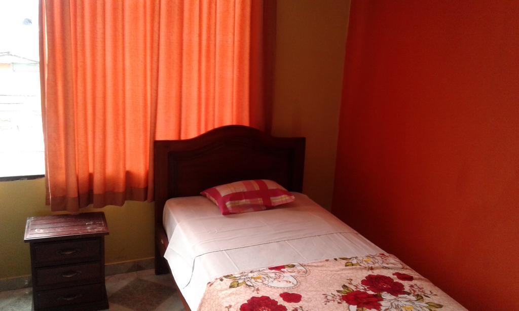 Hostal Jireh Тена Екстер'єр фото