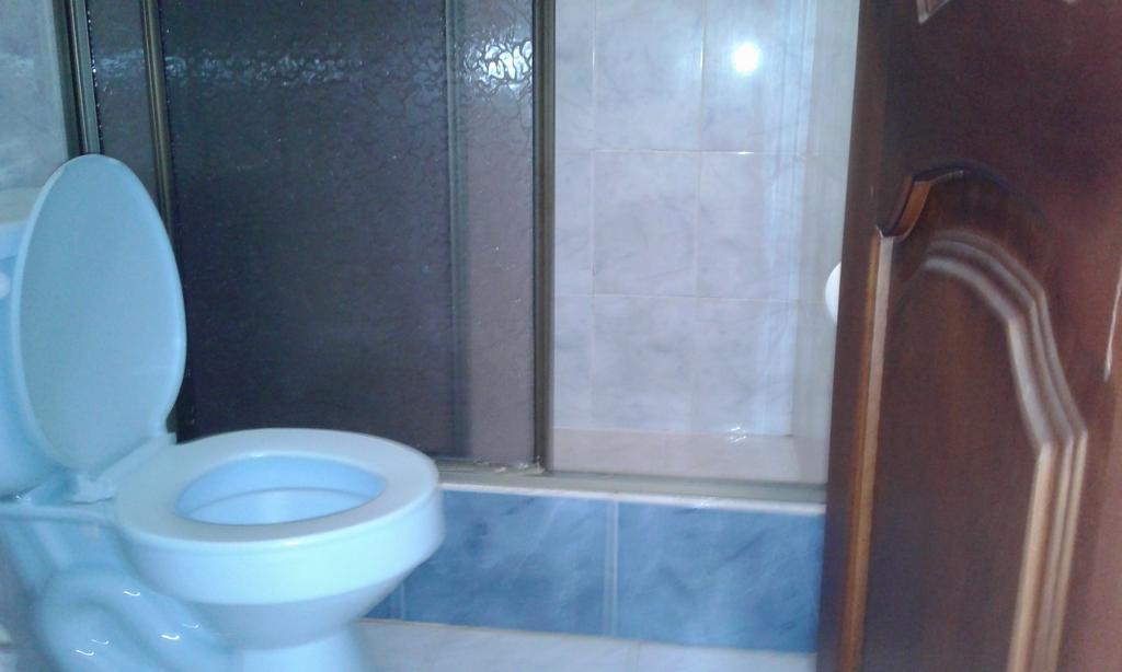 Hostal Jireh Тена Екстер'єр фото
