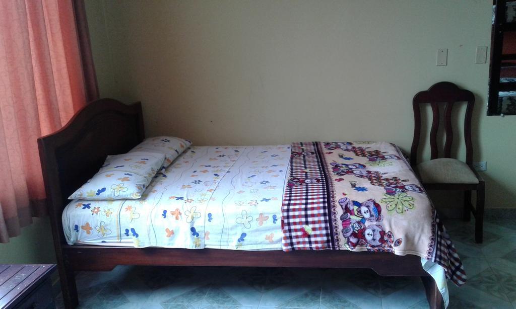 Hostal Jireh Тена Екстер'єр фото